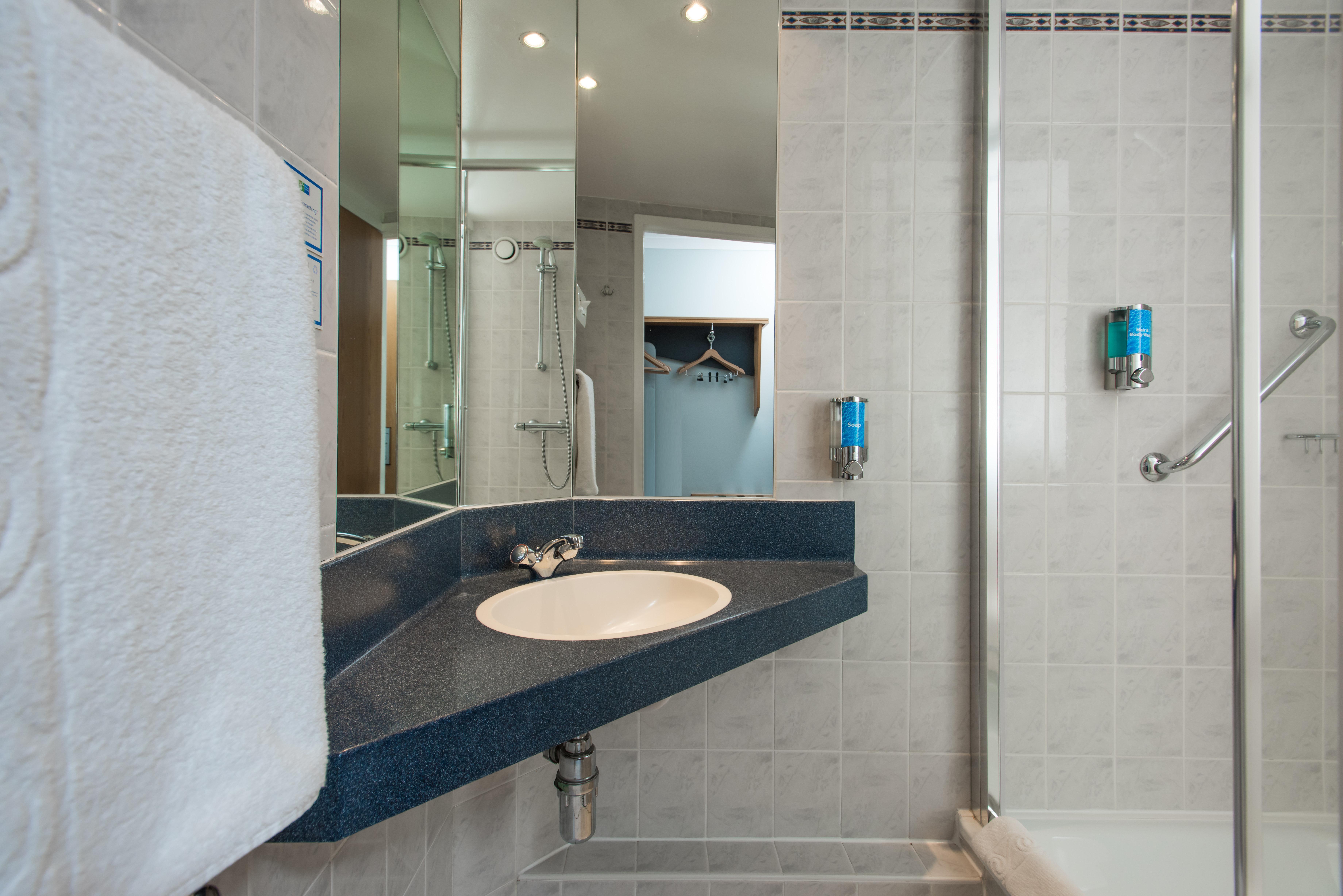 Holiday Inn Express Taunton East By Ihg Eksteriør billede