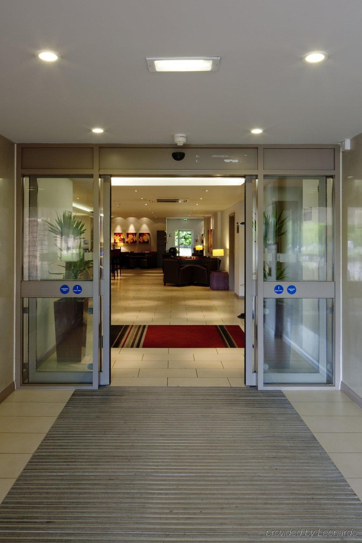 Holiday Inn Express Taunton East By Ihg Interiør billede