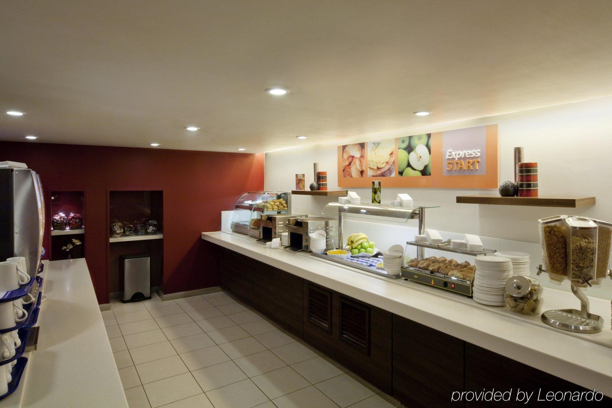 Holiday Inn Express Taunton East By Ihg Restaurant billede