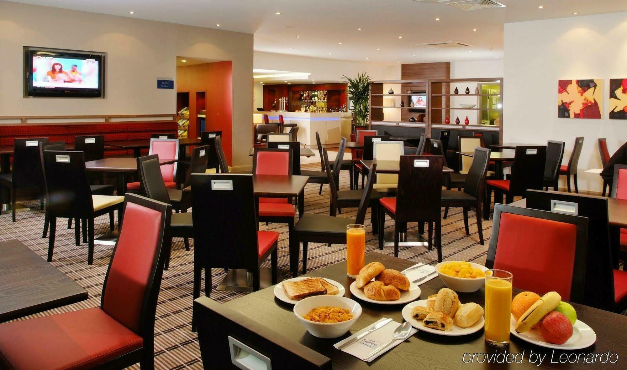 Holiday Inn Express Taunton East By Ihg Eksteriør billede